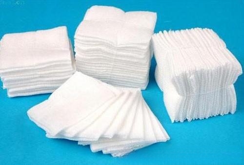 猫的脚流血了？