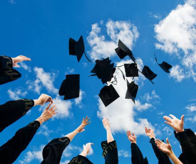 10字左右的毕业留言短句有哪些